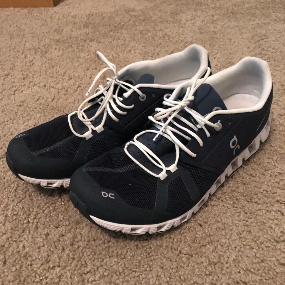 On Cloud Running Shoe - 11.5